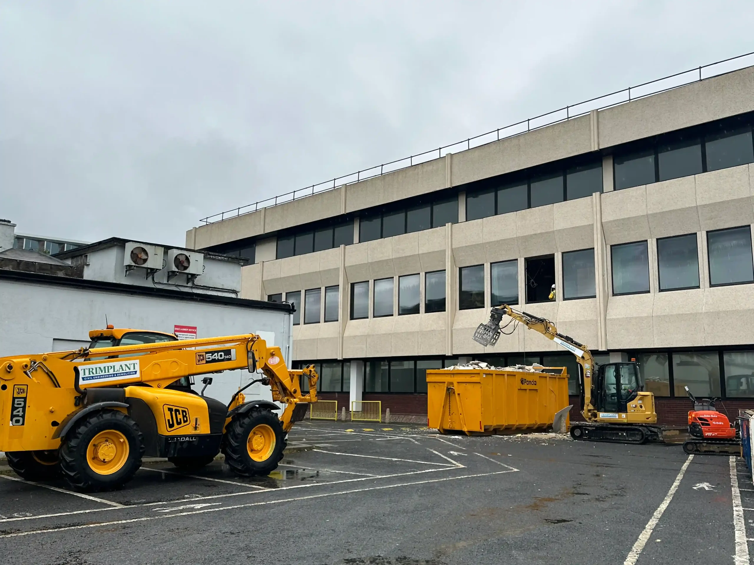 demolition contractor